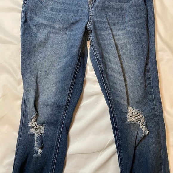 Hydraulic “nolita” curvy size 10 mid rise distressed skinny jeans - Picture 2 of 6